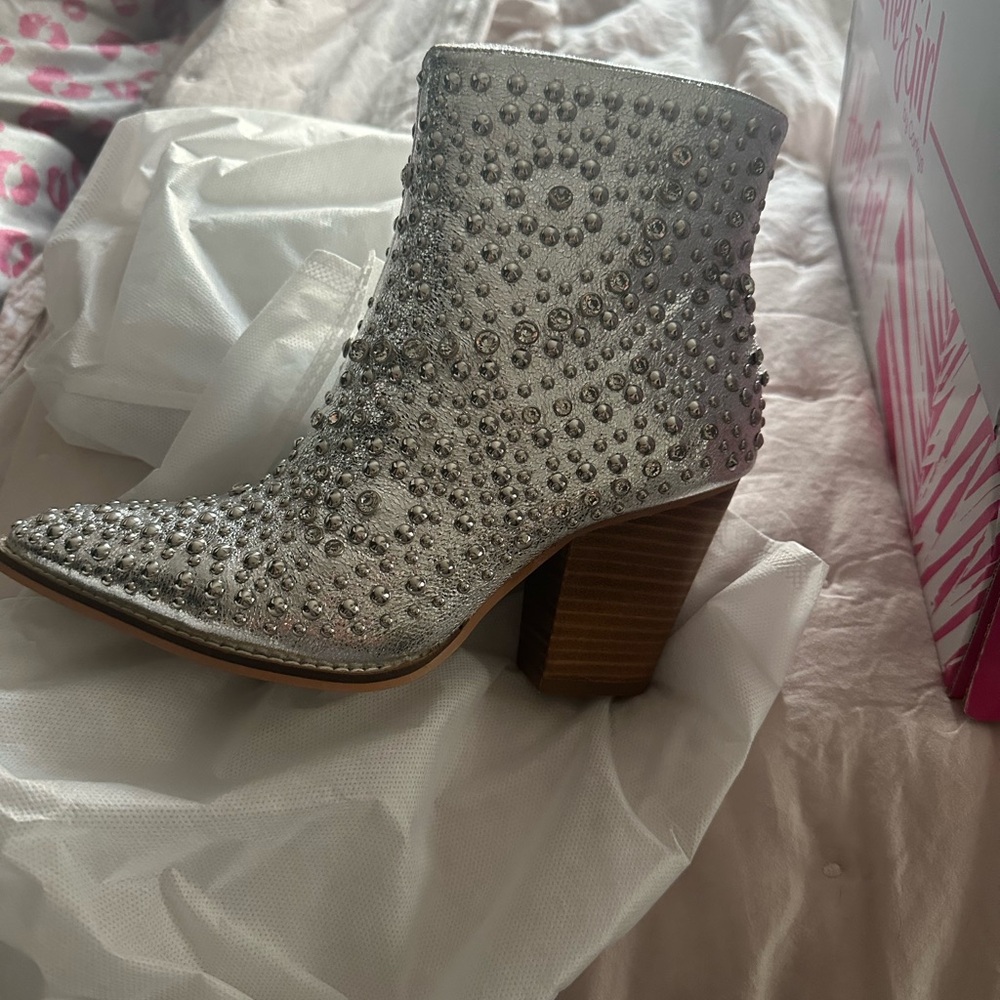 Corkys Silver Crinkle Metallic Ankle Boots